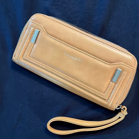 Wallet - Picture 1 of 5